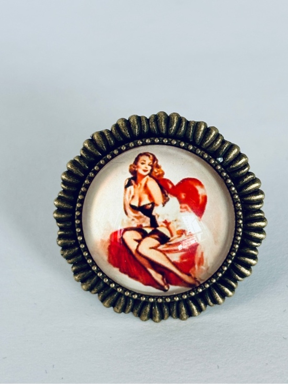 20mm Vintage Pin-Up Girl Glass Dome Statement Ring, NWT
